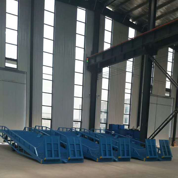 液壓登車(chē)橋 液壓登車(chē)橋